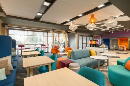 Tru by Hilton Cheyenne