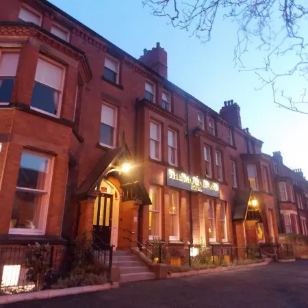 The Mountford Hotel - Free Parking Отели рядом с достопримечательностью «St Michaels»