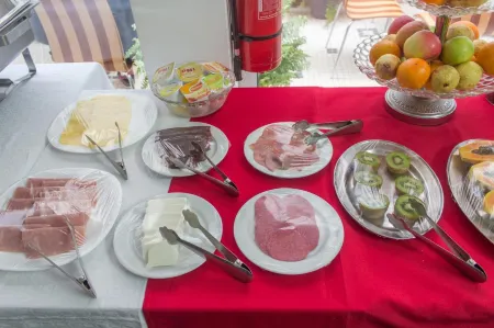 Sol Hotel Отели в г. Прая