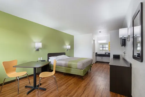 Motel 6 Chattanooga, TN Hotel di Collegedale