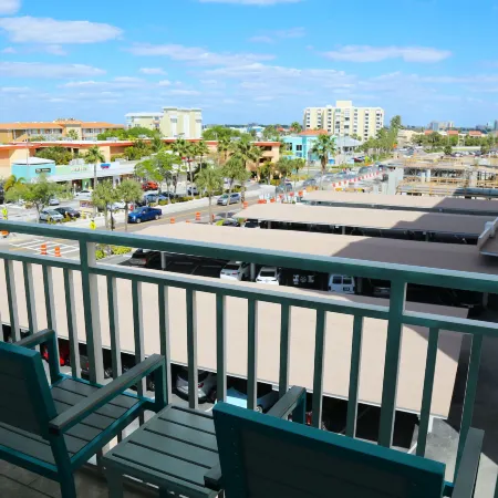 Dolphin Sands Clearwater Beach, Ascend Hotel Collection