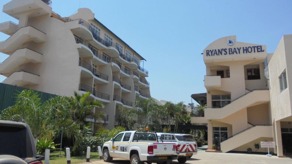 Ryan's Bay Hotel