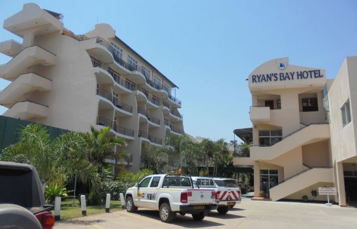 Ryan's Bay Hotel