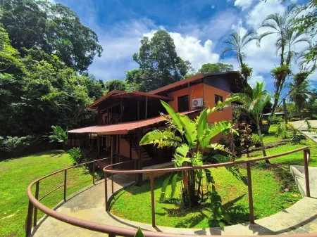 La Laguna del Lagarto Eco-Lodge