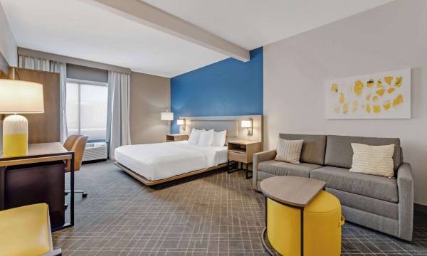 Comfort Suites Chesapeake - Norfolk
