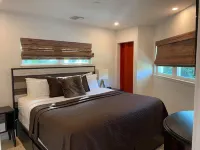 Captiva Beach Resort (Open Private Beach Access) Hotels in Osprey