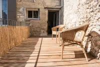 Les Suites du 17 Hotels in Aigues-Mortes