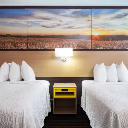 Days Inn by Wyndham Anderson IN
