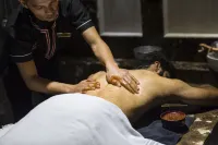 Holiday Inn MUSCAT AL SEEB by IHG - spa