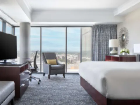 Amway Grand Plaza, Curio Collection by Hilton Hotels in Grand Rapids