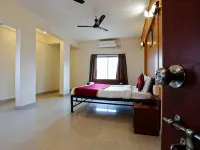 HMR皇家飯店 ISKCON NVCC寺廟附近的飯店