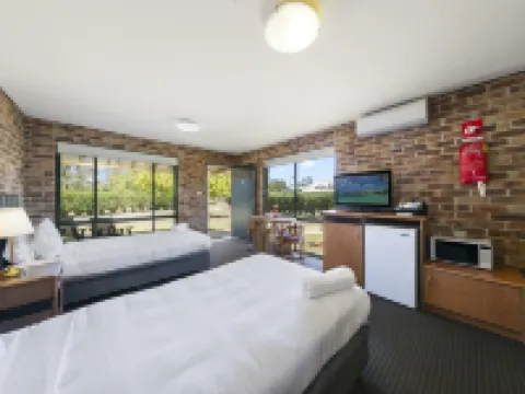 Potters Apartments Hotels in Nulkaba