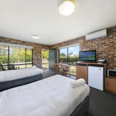 Potters Apartments