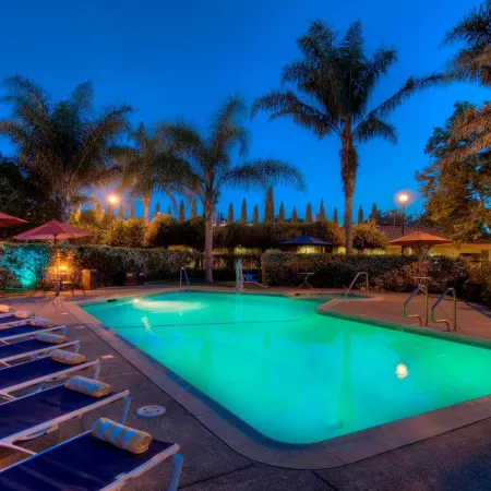 University Park Inn & Suites