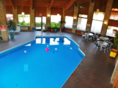 Royalton Inn & Suites Upper Sandusky Hotels in Upper Sandusky