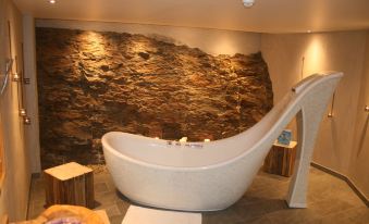 Logis Gourmet & Relax Hotel de La Sure