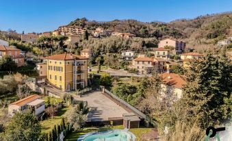 Hotiday Apartment Collection - Lerici Terrediliguria