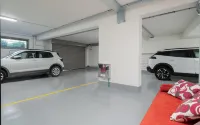 Athens Hill Luxury Apartments - Parking