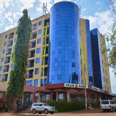 Igar Plaza Hotel