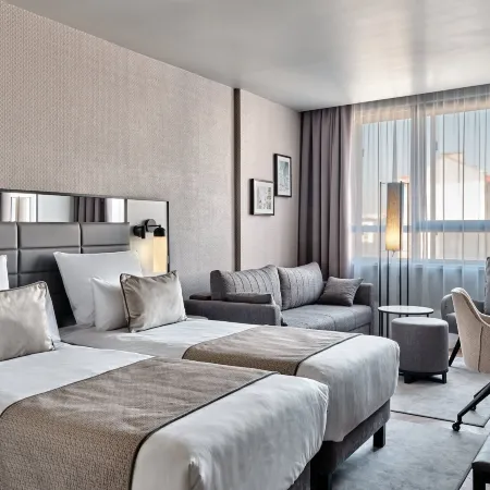 Leonardo Royal Hotel Warsaw Отели рядом с достопримечательностью «Бельведерский дворец»