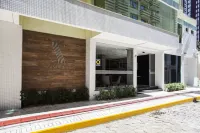 Santa Inn Hotel Отели рядом с достопримечательностью «Paróquia São Sebastião»
