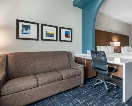 Comfort Suites Fort Lauderdale Airport & Cruise Port Hotels in Dania Beach