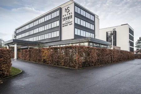 Serwir Hotel Отели в г. Синт-Никлаас