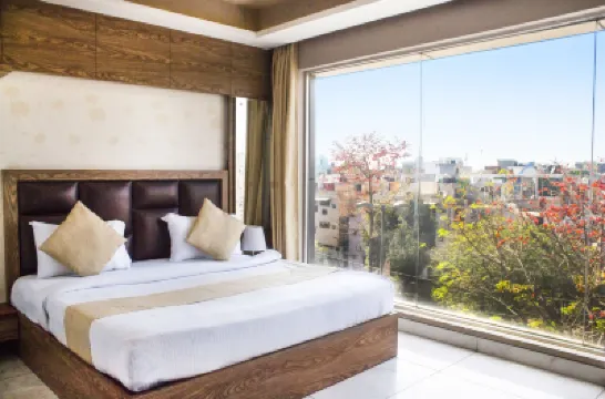 AP Holidays Hotels near North Delhi