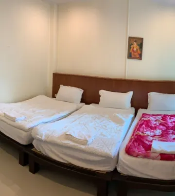 ห้องทริปเปิล เตียงเดี่ยว 3 เตียง สำหรับผู้พิการ ห้องน้ำส่วนตัว