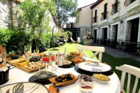 Pintura Urla Butik Otel & Sanat Galerisi - breakfast