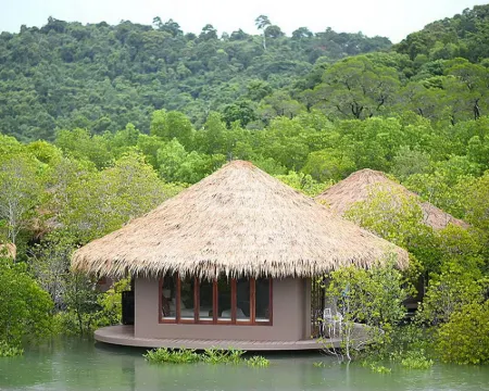 เดอะ บลูสกาย รีสอร์ท เกาะพยาม โรงแรมในเกาะพยาม