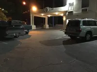 Motel 6 Espanola, NM - parking