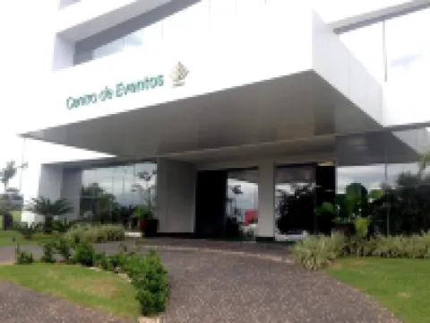 AlphaPark Hotel Hotels near Aruana Park