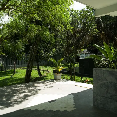 Lepic Villa Hotel