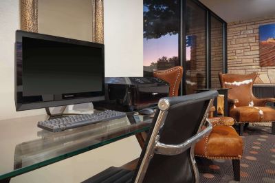 ビジネスセンター ベストウエスタン レッド ヒルズの写真