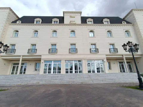 Hotel Bossh Alicia فنادق في 