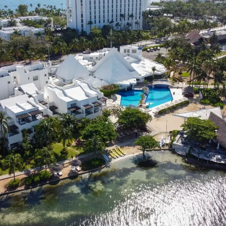 Sunset Marina Resort & Yacht Club