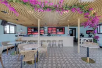 Beachwalk at Sea Bright - bar