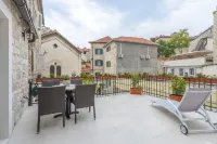 Apartments & Rooms Dujam