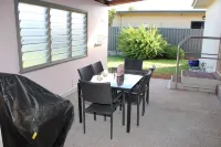 Indulge Homes - 77 Olive Hotels in Gol Gol