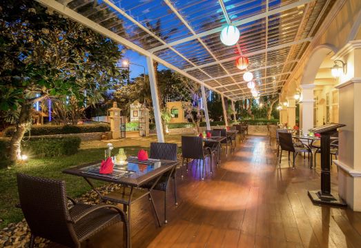 3. 더 프런트 빌리..