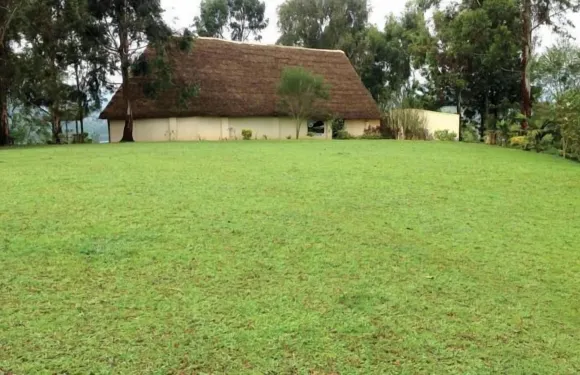 白雲怡湖度假村