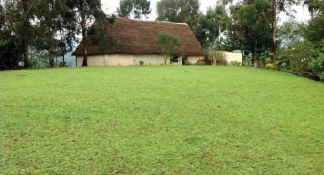 Lake Bunyonyi Eco Resort فنادق في 