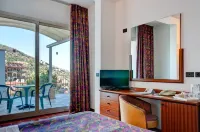 Hotel Olimpo le Terrazze Hotels in Mazzeo
