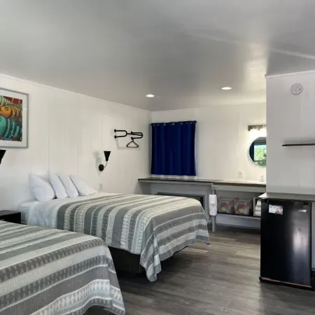 Swell Motel