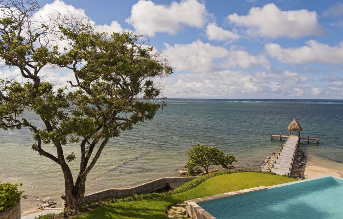 Las Verandas Hotel & Villas