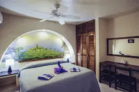 Aquatech Villas DeRosa Resort