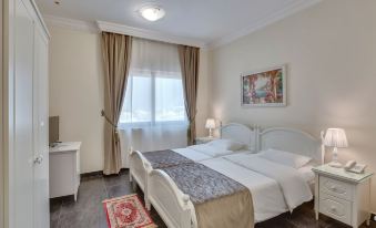 Royal Hotel