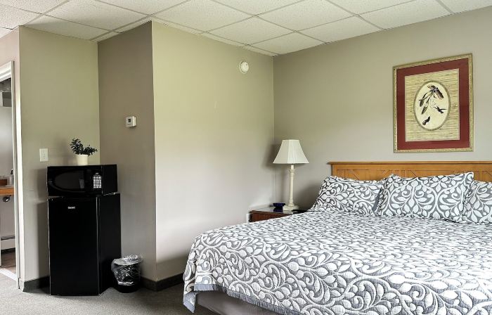 Colonial Valley Motel