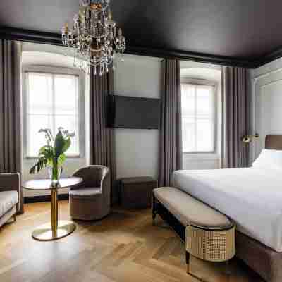 Hotel Continentale Rooms